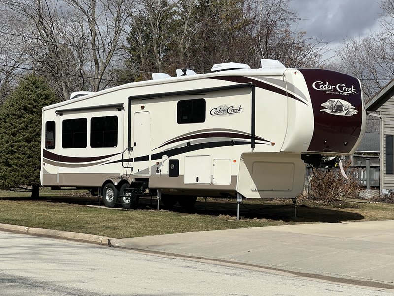 2017 Forest River Cedar Creek Hathaway Edition 38FBD, 5th Wheels RV For