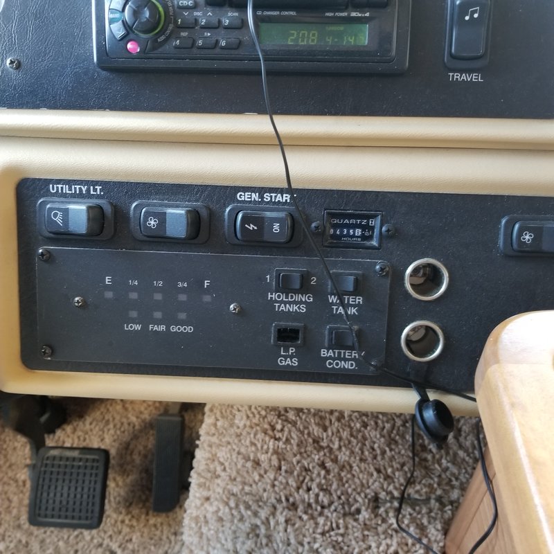 2001 Fleetwood Bounder 31W, Class A Gas RV For Sale By Owner in