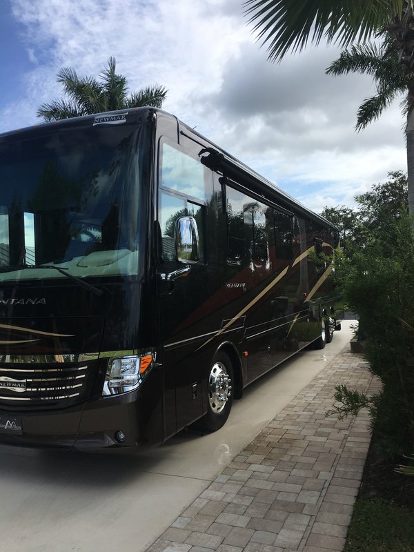2017 Newmar Ventana 4369, Class A Diesel RV For Sale By Owner in