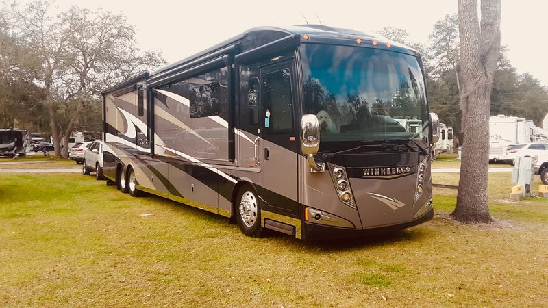 2014 winnebago grand tour for sale