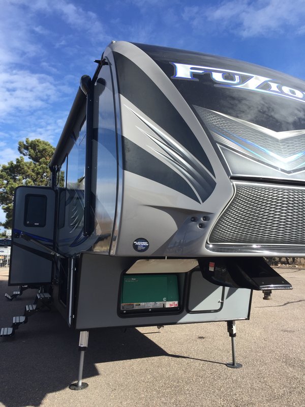 2017 Keystone Fuzion 345, 5th Wheels RV For Sale By Owner in Colorado