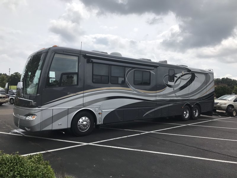 2004 Newmar Essex 4502 Somerset, Class A Diesel RV For Sale By Owner