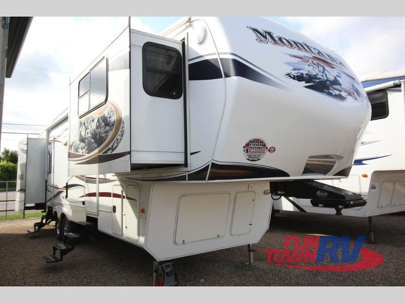 2011 Keystone Montana 3750 FL, 5th Wheels RV For Sale By Owner in Pottsboro, Texas