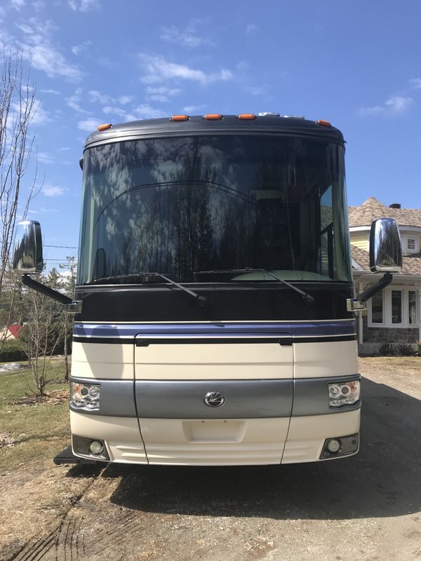 2010 Monaco Knight 41SKQ, Class A Diesel RV For Sale By Owner in Ayer