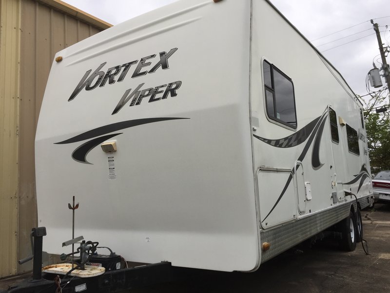 2005 Thor Industries Vortex Viper 263 VTB, Toy Haulers RV For Sale By Owner in Houston, Texas