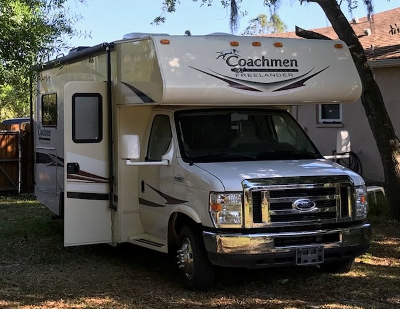 2015 Coachmen Freelander 21QB Ford, Class C RV For Sale By Owner in