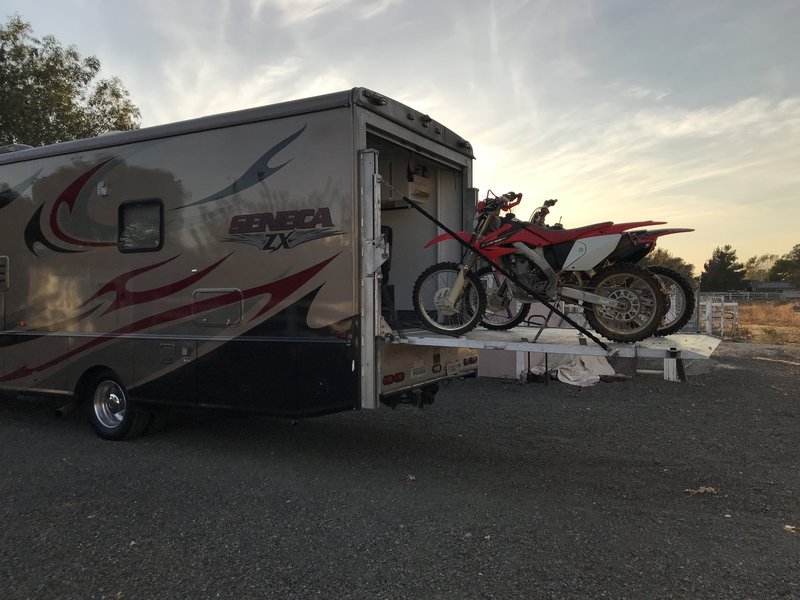 2006 Jayco Seneca ZX 35TM Toy Hauler, Class C RV For Sale By Owner in