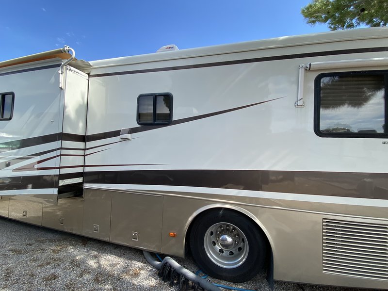 1999 Monaco Dynasty Country Club Signature, Class A Diesel RV For