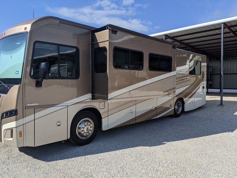 2018 Winnebago Forza 34T, Class A Diesel RV For Sale By Owner in