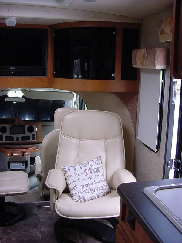 2011 Winnebago Aspect 28B, Class C RV For Sale By Owner in Clarksville