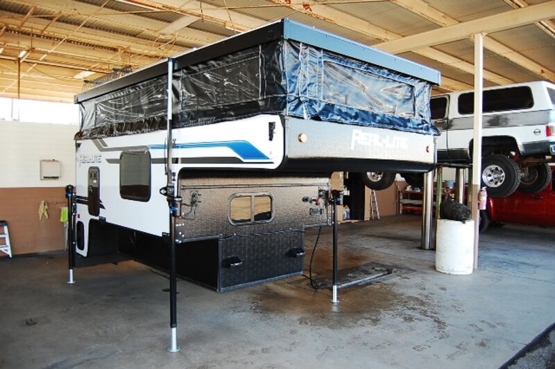 2025 Palomino  Real Lite 1610