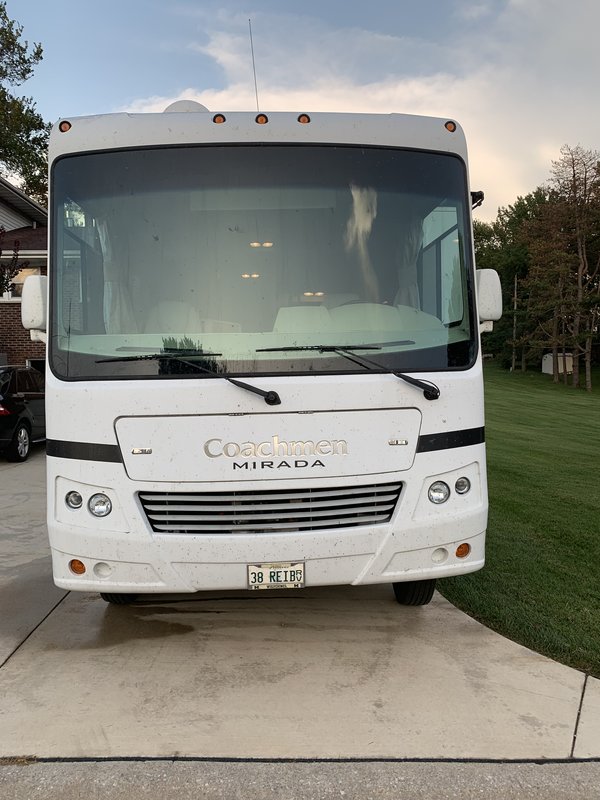 2011 Coachmen Mirada 32BHE, Class A Gas RV For Sale By Owner in