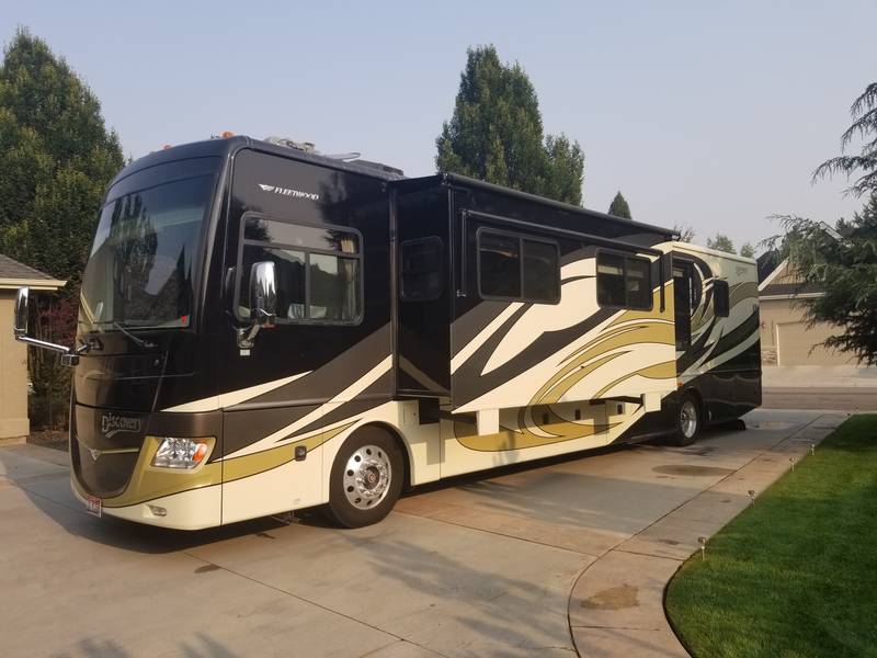 2010 Fleetwood Discovery 40X, Class A - Diesel RV For Sale By Owner in 2010 Fleetwood Discovery 40x For Sale