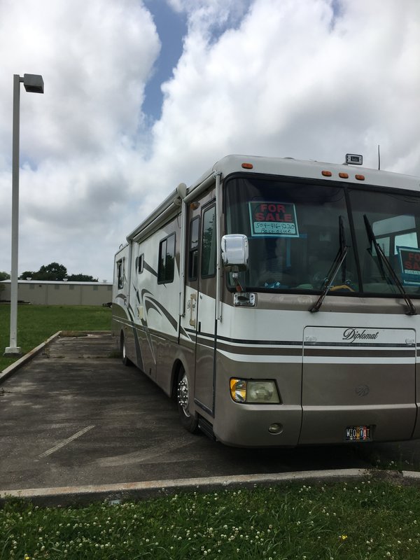 2003 Monaco Diplomat 40PBDD, Class A Diesel RV For Sale By Owner in