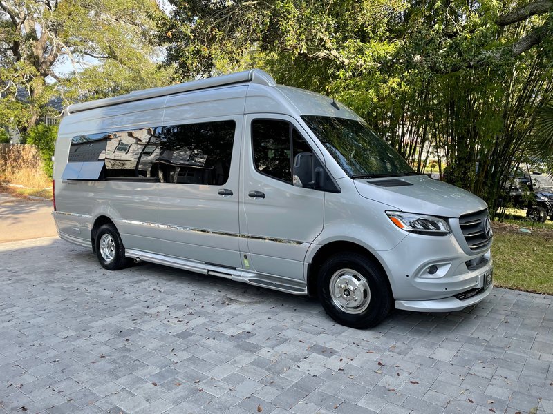 2020 Airstream Interstate LOUNGE 24 EXT, Class B RV For Sale By Owner