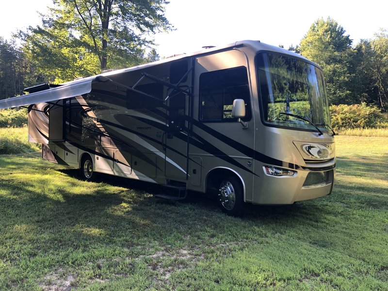 2016 Jayco Precept 35S, Class A Gas RV For Sale By Owner in South