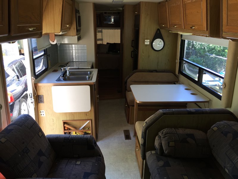 1989 Winnebago Chieftain 36RQ, Class A Gas RV For Sale By Owner in