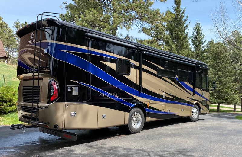 2019 Tiffin Allegro RED 33aa, Class A Diesel RV For Sale By Owner in