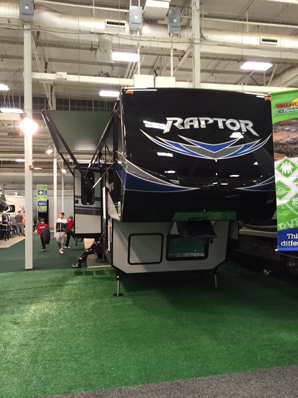 2015 Keystone Raptor 425TS, Toy Haulers 5th Wheels RV For Sale By Owner