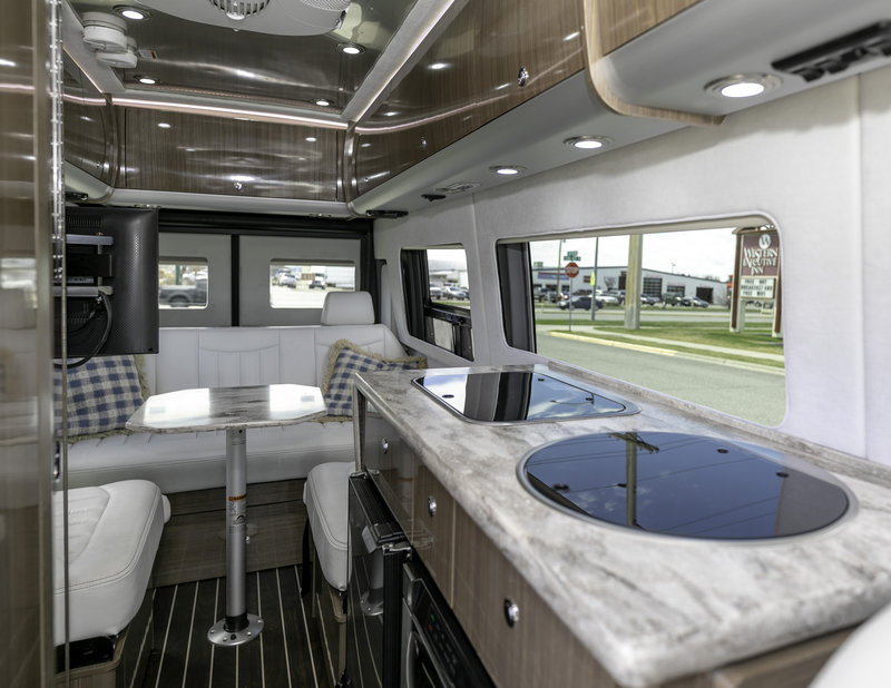 2017 Airstream Interstate LOUNGE 3500 EXT, Class B RV For Sale By Owner ...