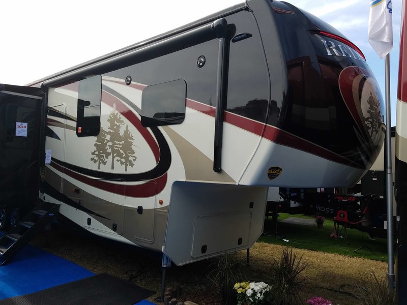 2018 Redwood RV 3991RD, 5th Wheels RV For Sale By Owner in Franklin 2018 Redwood 5th Wheel For Sale