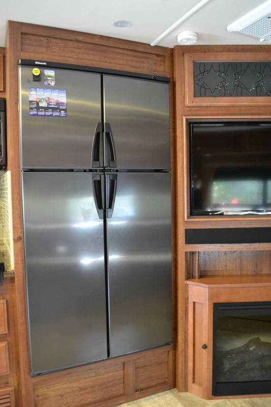 2014 Fleetwood Bounder 35K, Class A Gas RV For Sale By Owner in
