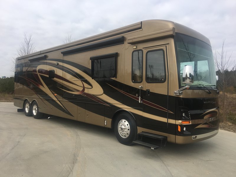 2011 Newmar Mountain Aire 4344, Class A Diesel RV For Sale By Owner