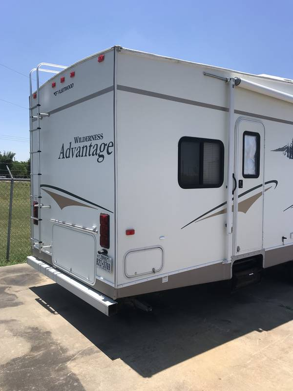 2004 Fleetwood Wilderness Advantage, 5th Wheels RV For Sale By Owner in