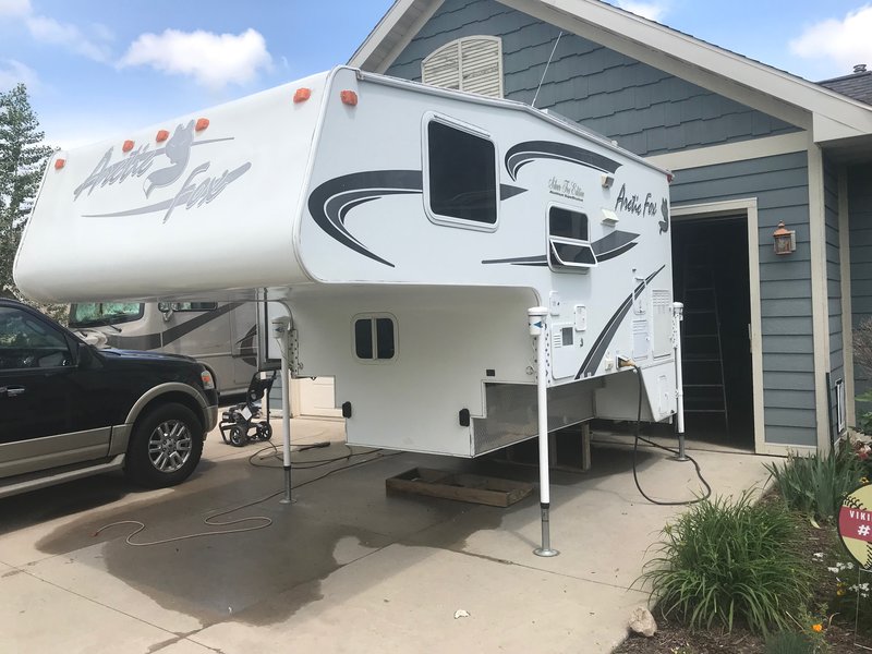 2009 Northwood Arctic Fox 811, Truck Campers RV For Sale By Owner in