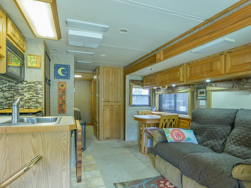 2006 Holiday Rambler Admiral SE 30PDD, Class A Gas RV For Sale By