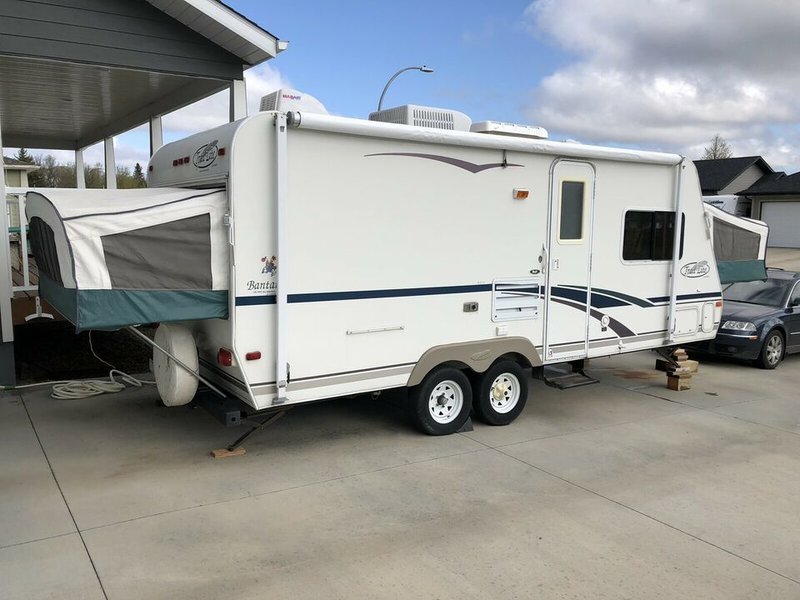 r vision hybrid travel trailer