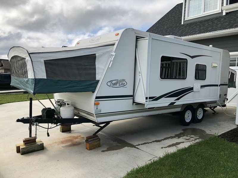 r vision hybrid travel trailer