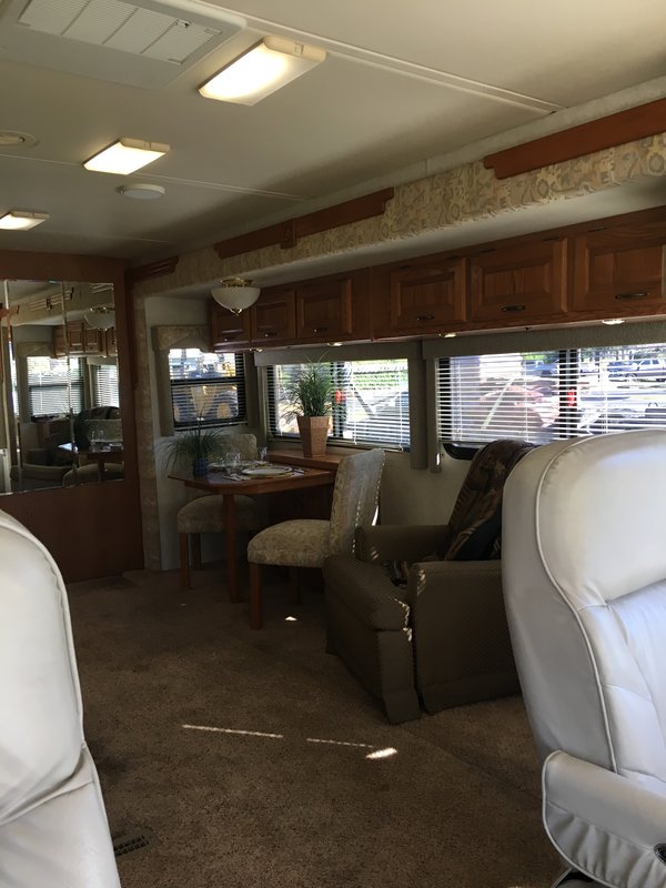 2003 Safari Cheetah 3312, Class A Diesel RV For Sale By Owner in Stuart, Florida