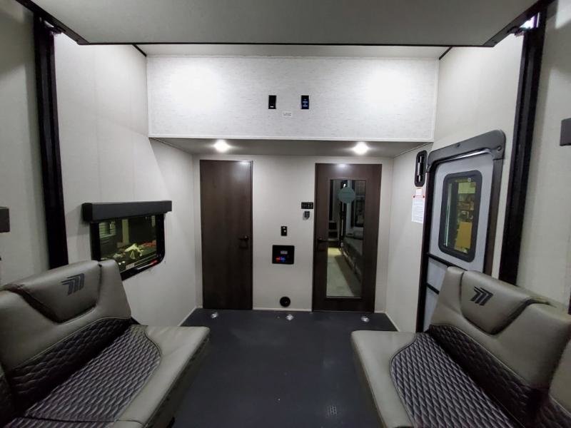 2020 Grand Design Momentum 320g, 5th Wheels RV For Sale By Owner in