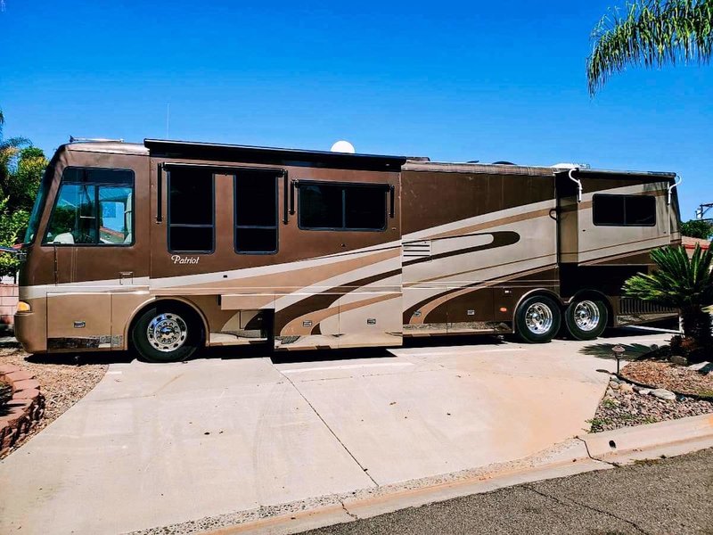 2005 Beaver Patriot Lexington, Class A Diesel RV For Sale By Owner in Hinckley, Minnesota