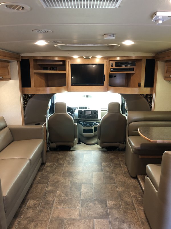 2014 Winnebago Aspect 30J, Class C RV For Sale By Owner in Sparks