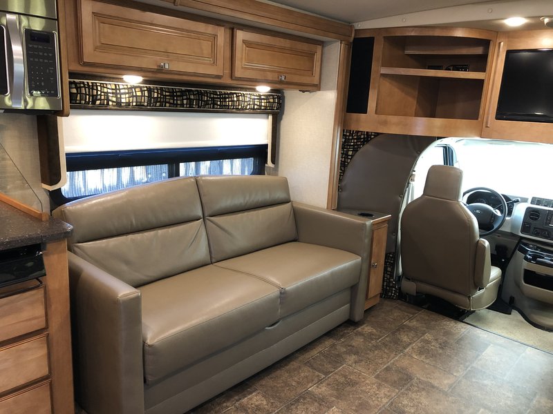 2014 Winnebago Aspect 30J, Class C RV For Sale By Owner in Sparks