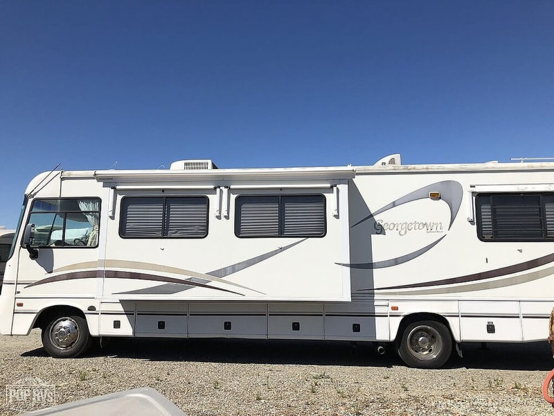 2003 Forest River 3 Series GT3 325DS, Class A