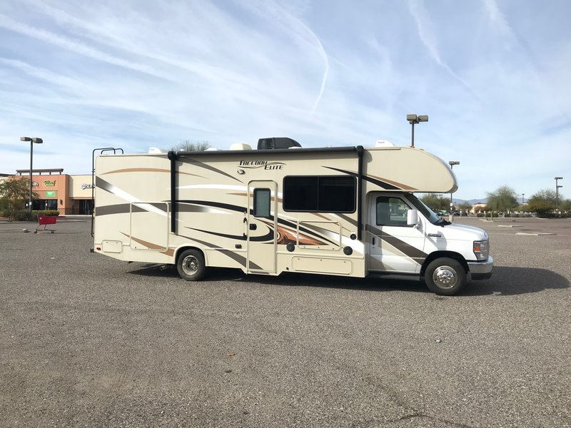 2016 Thor Motor Coach Freedom Elite 29FE, Class C RV For Sale By Owner in Glendale, Arizona 2016 Thor Motor Coach Freedom Elite 29fe
