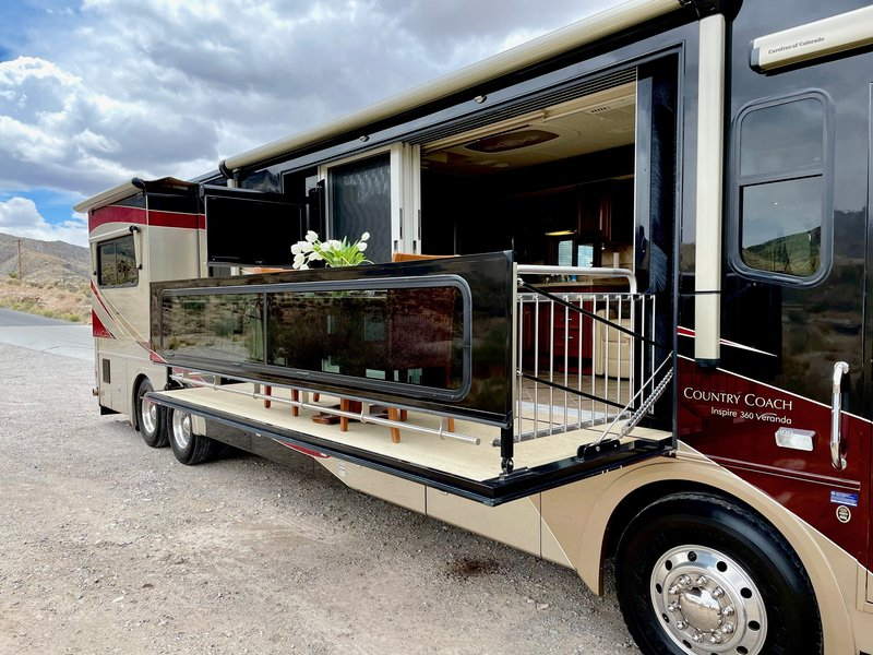 2010 Country Coach Veranda, Class A Diesel RV For Sale By Owner in