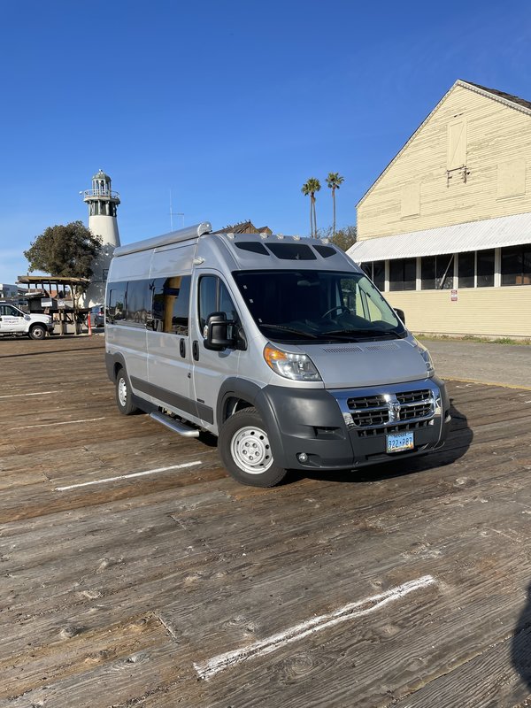 2017 Roadtrek Simplicity SRT, Class B RV For Sale By Owner in Oxnard