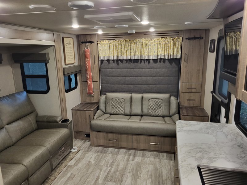 2023 Grand Design Imagine XLS 17 MKE, Travel Trailers RV For Sale By Owner in Mineola, Texas