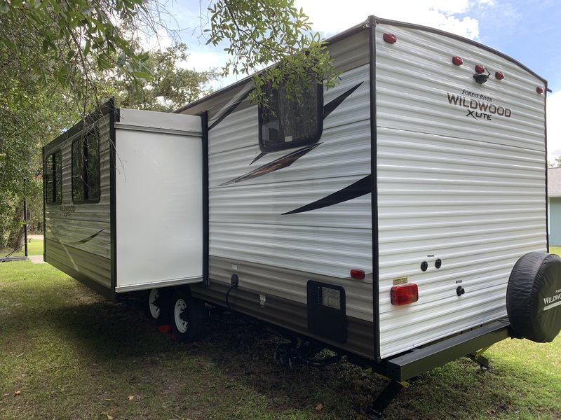 19 Forest River Wildwood X Lite 263bhxl Travel Trailers Rv For Sale By Owner In Port Charlotte Florida Rvt Com
