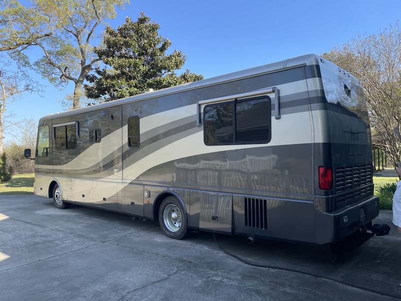 2000 Beaver Patriot Ticonderoga, Class A - Diesel RV For Sale By Owner