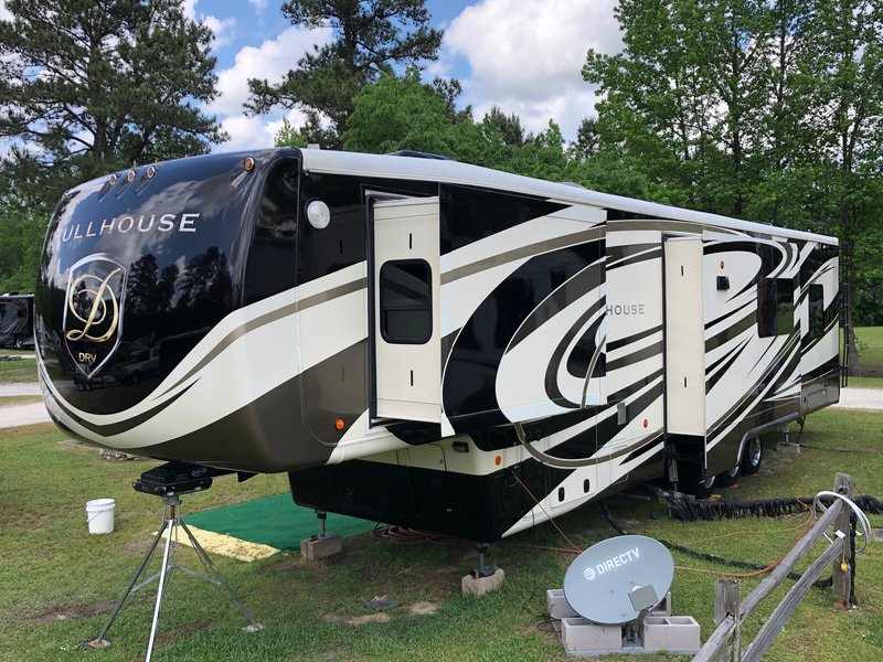 2016 DRV Full House LX450, Toy Haulers 5th Wheels RV For Sale By Owner