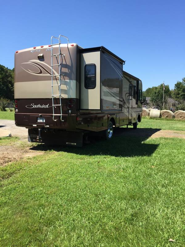 2007 Fleetwood Southwind 32V, Class A Gas RV For Sale By Owner in