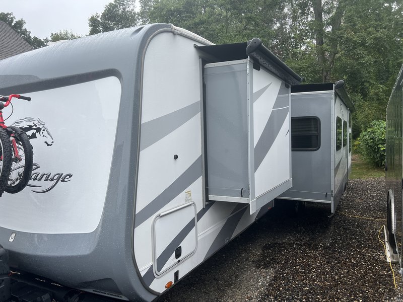 Used 2018 Highland Ridge RV Open Range 310BHS for Sale by Owner in