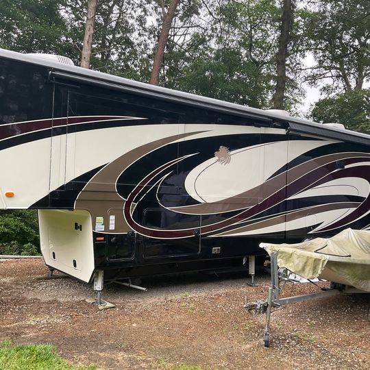 2018 Heartland Landmark 365 Oshkosh, 5th Wheels RV For Sale By Owner in