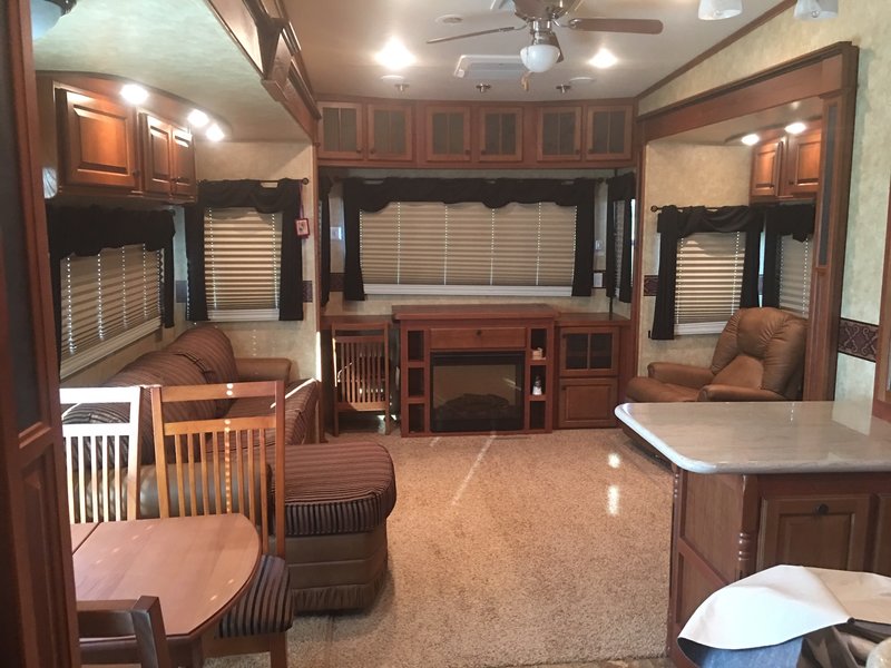 2011 Jayco Pinnacle 36REQS, 5th Wheels RV For Sale By Owner in Hulbert ...