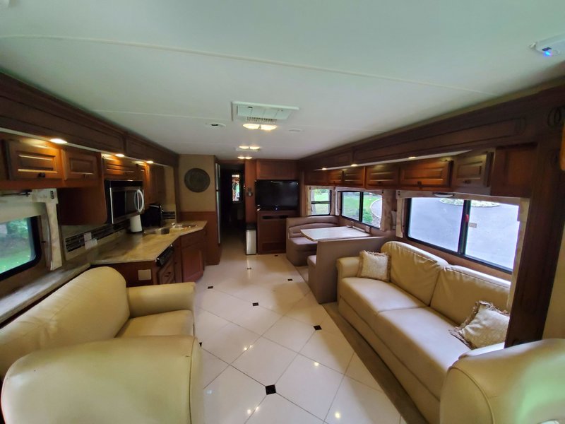 2014 Forest River Berkshire 390BH, Class A Diesel RV For Sale By Owner in Pataskala, Ohio